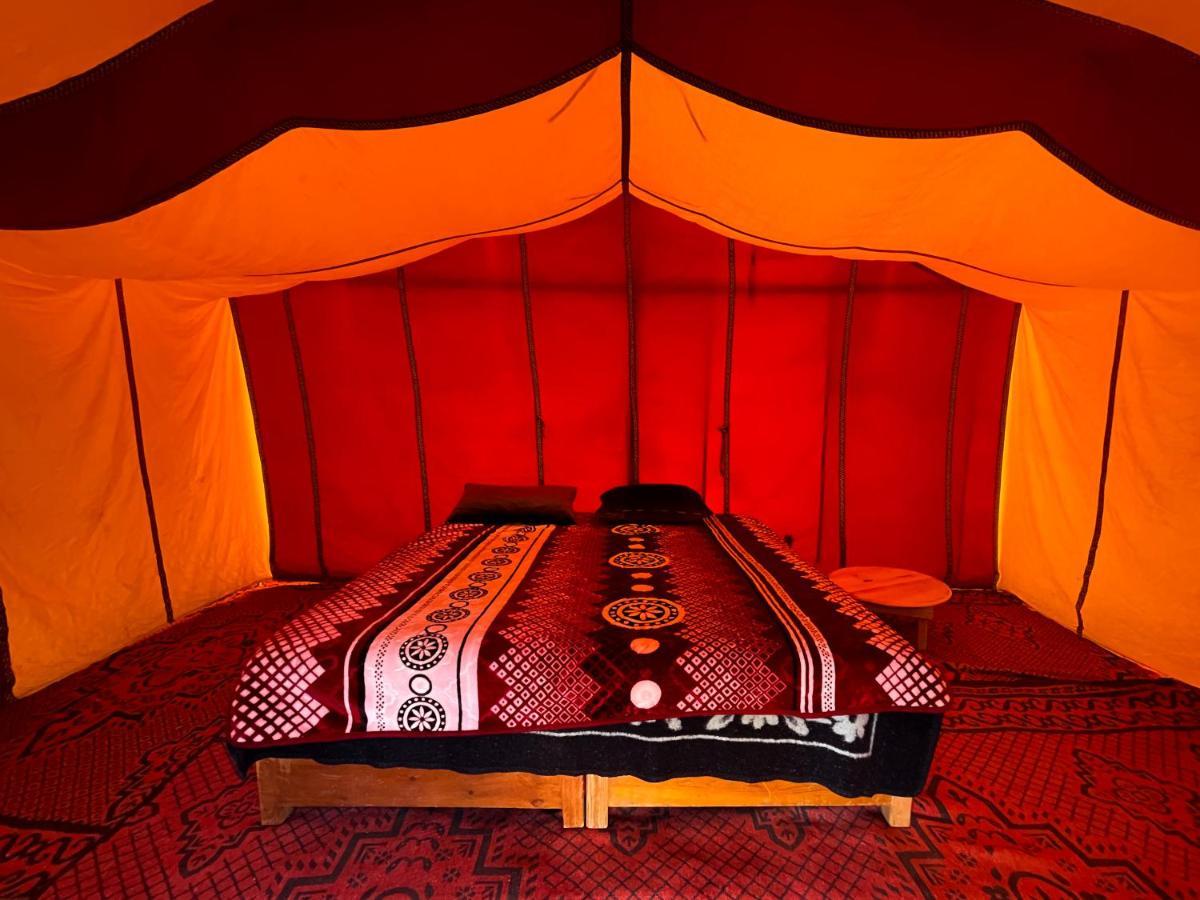Bivouac Les Nomades & Foum Zguid To Chegaga Tours Hotell Exteriör bild