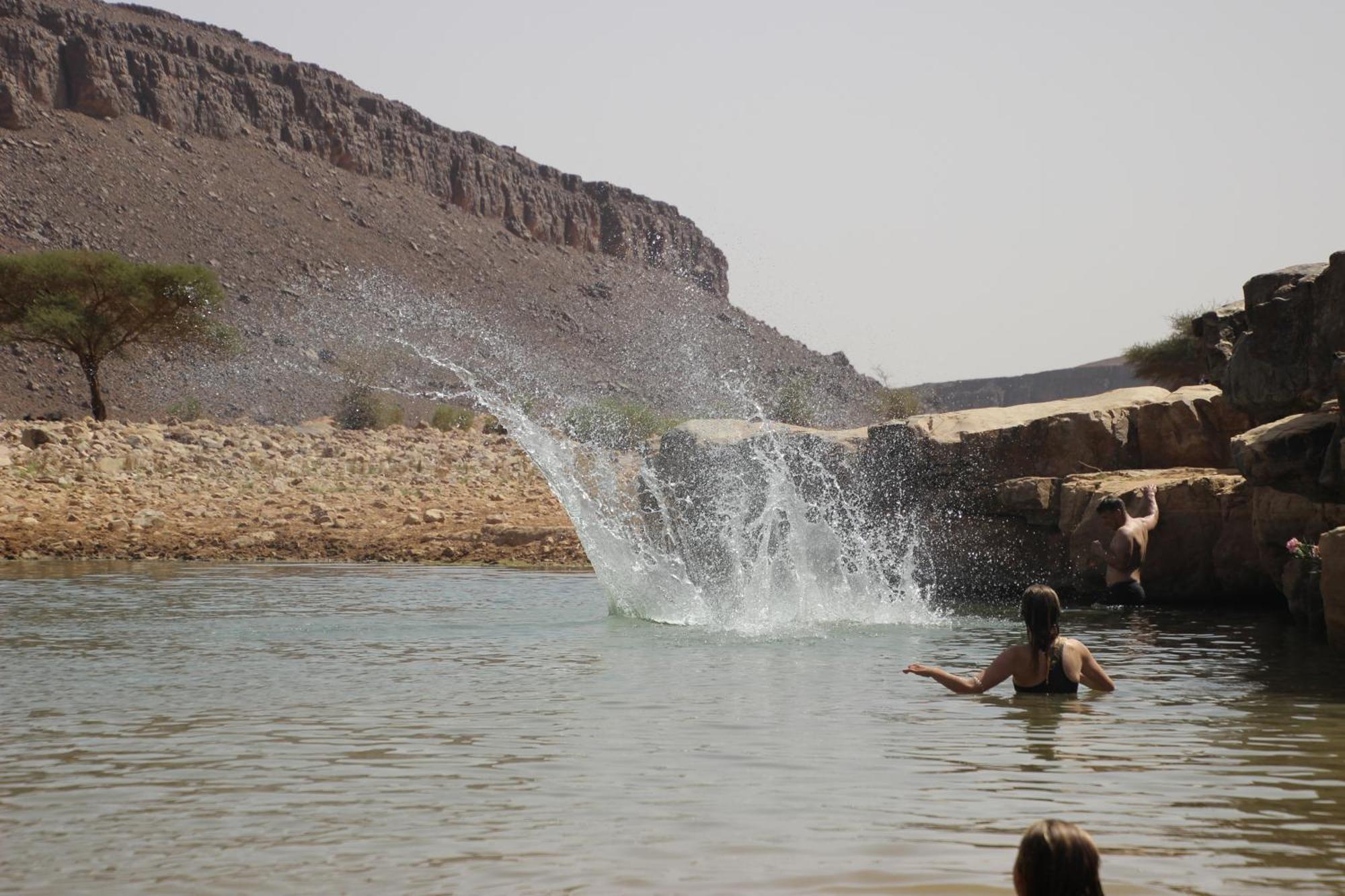 Bivouac Les Nomades & Foum Zguid To Chegaga Tours Hotell Exteriör bild
