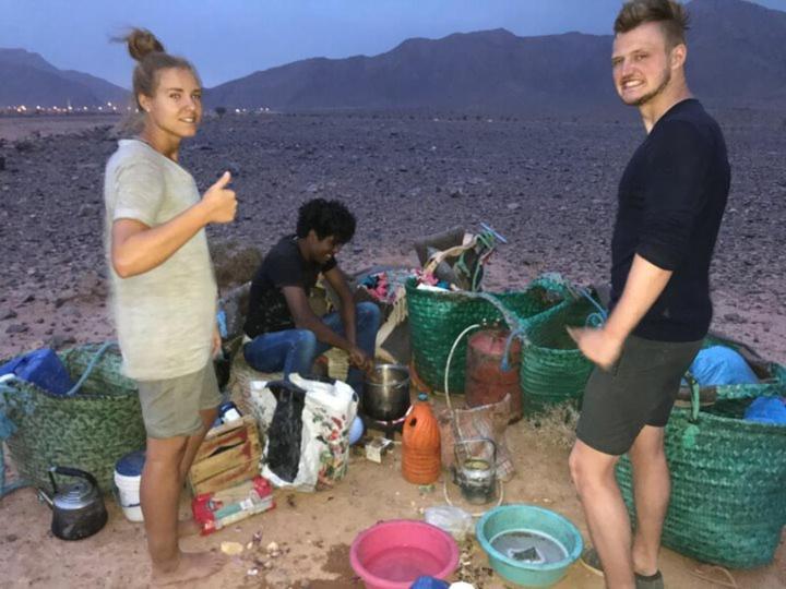 Bivouac Les Nomades & Foum Zguid To Chegaga Tours Hotell Exteriör bild