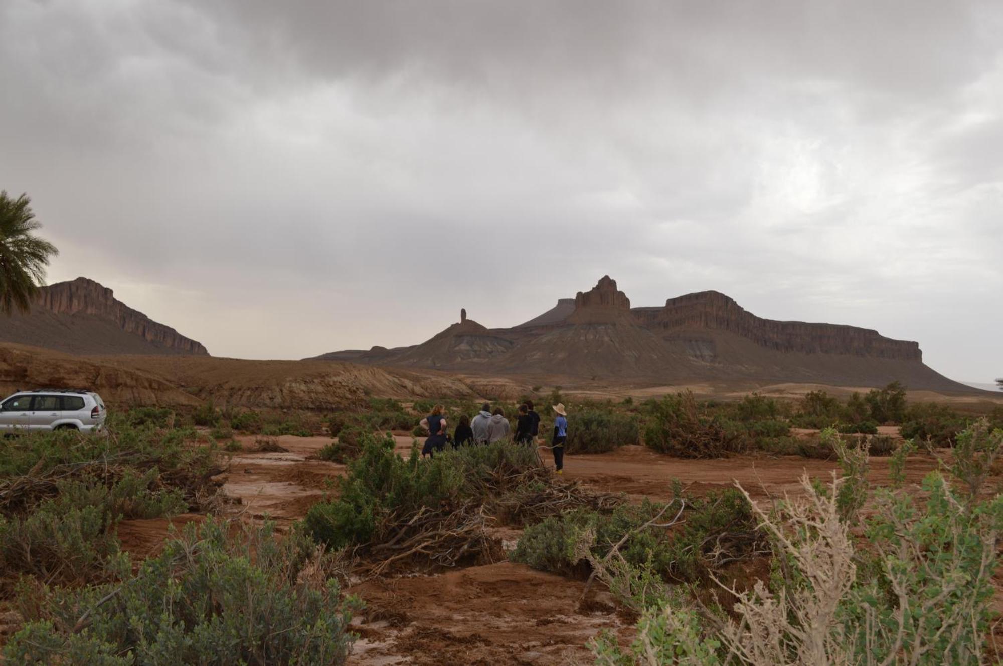 Bivouac Les Nomades & Foum Zguid To Chegaga Tours Hotell Exteriör bild
